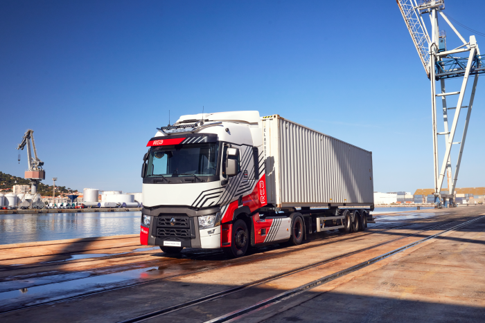 Swiss Camion - Au volant du nouveau Renault Trucks T High - Die