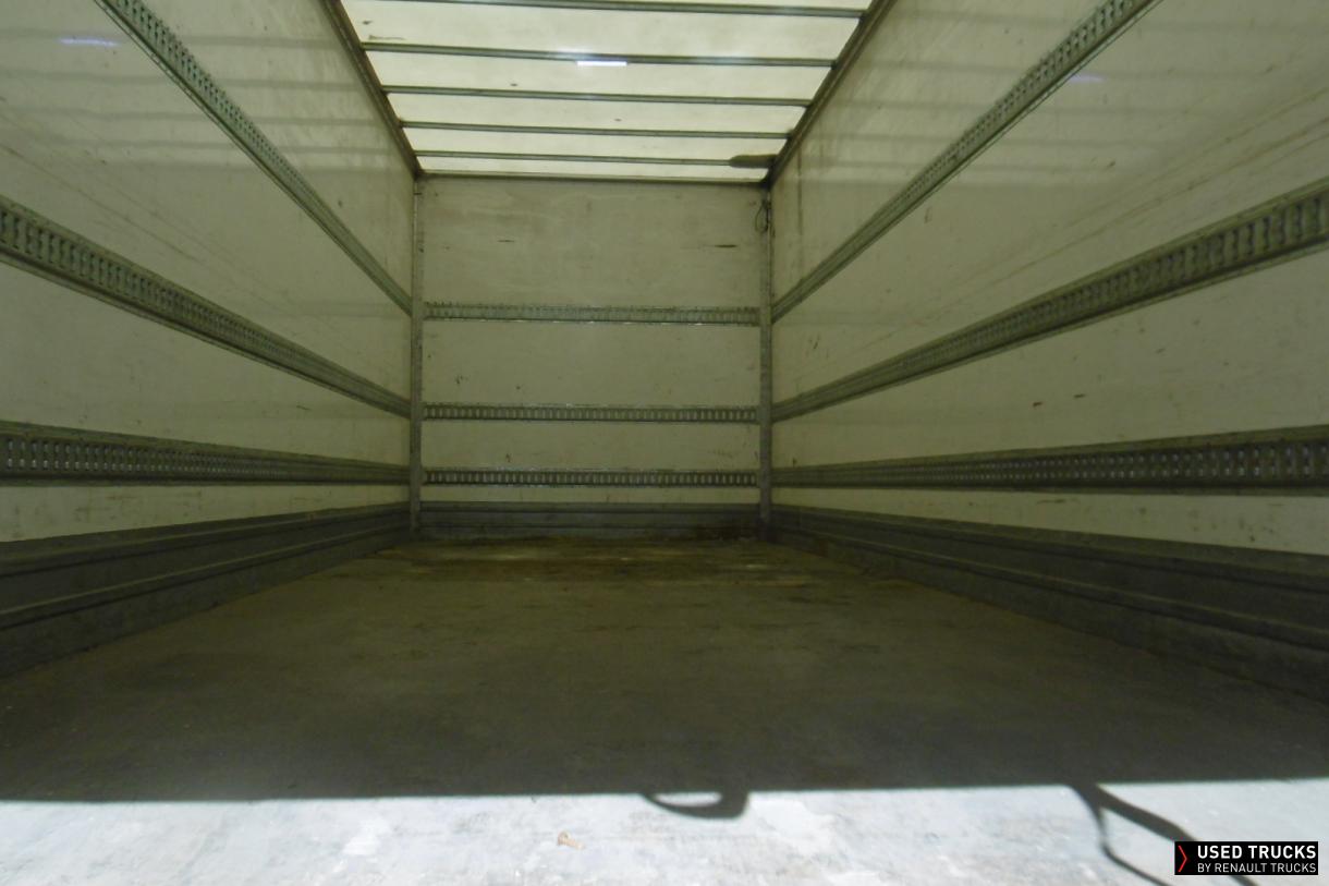 Renault Trucks D
                                            250