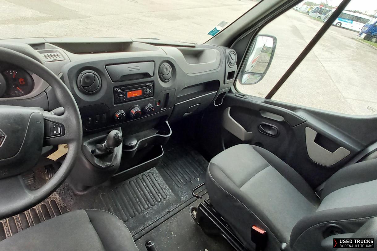 Renault Trucks Master
                                            130