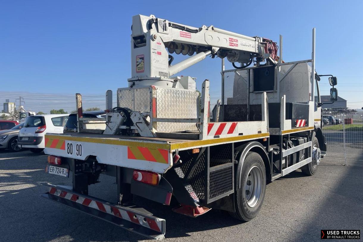 Renault Trucks D
                                            240