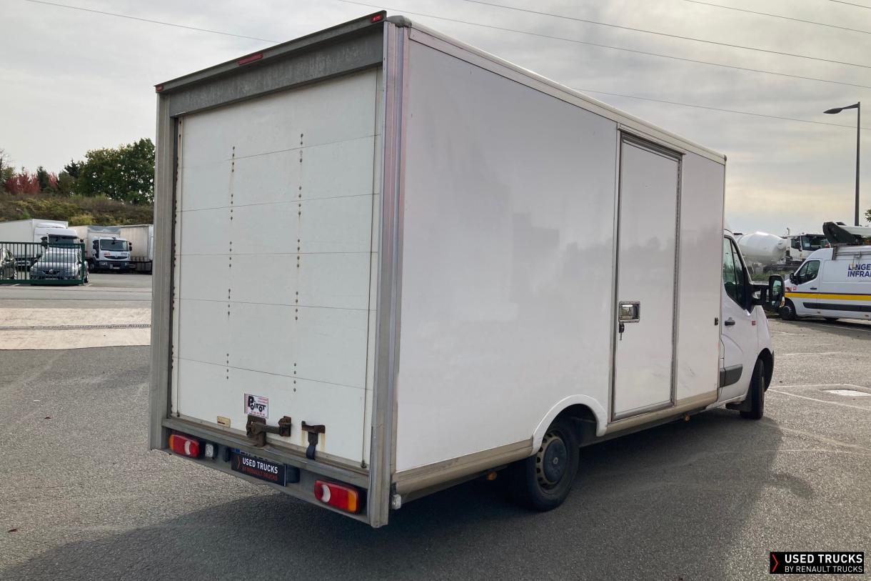 Renault Trucks Master 145