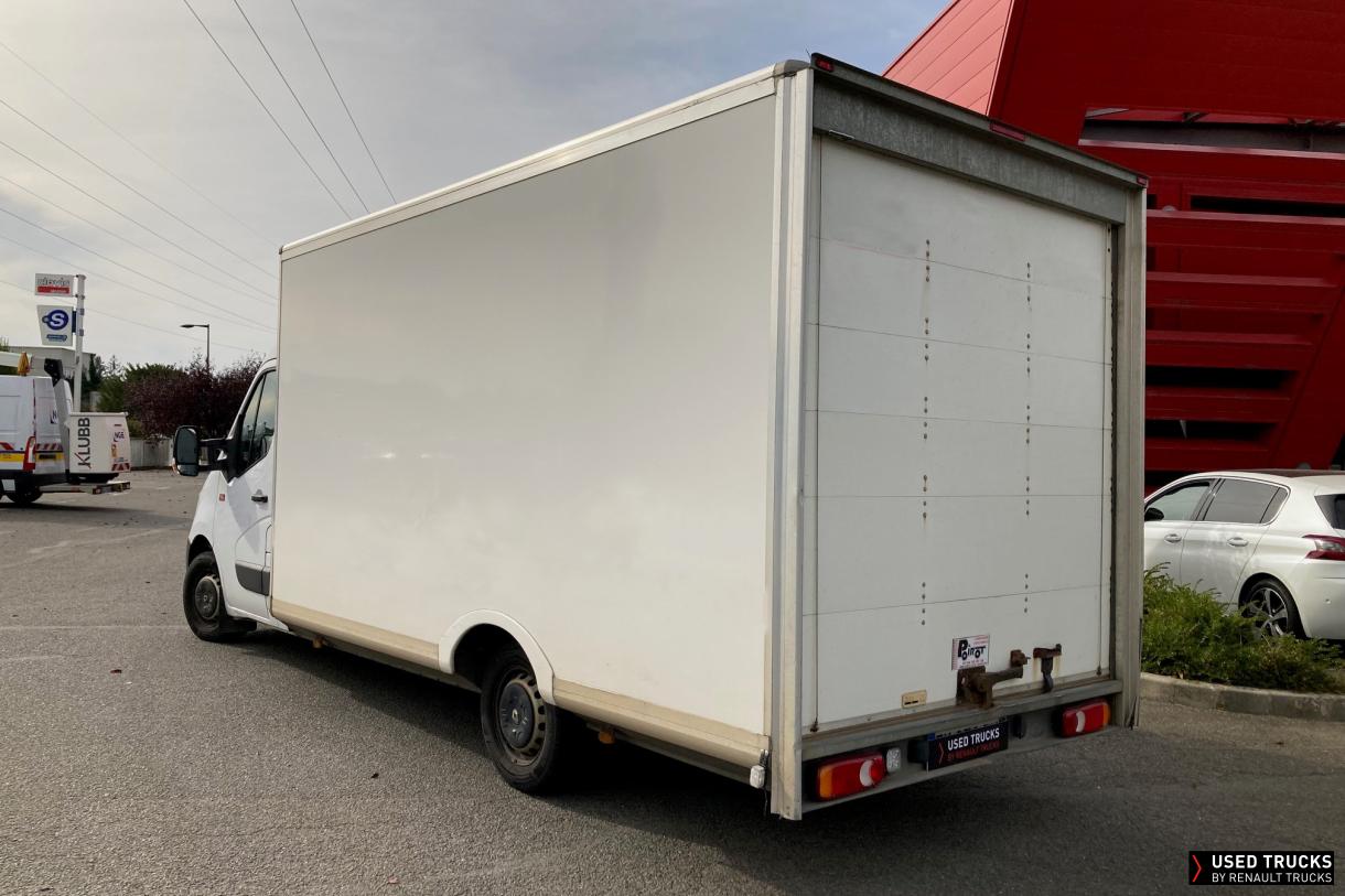 Renault Trucks Master 145