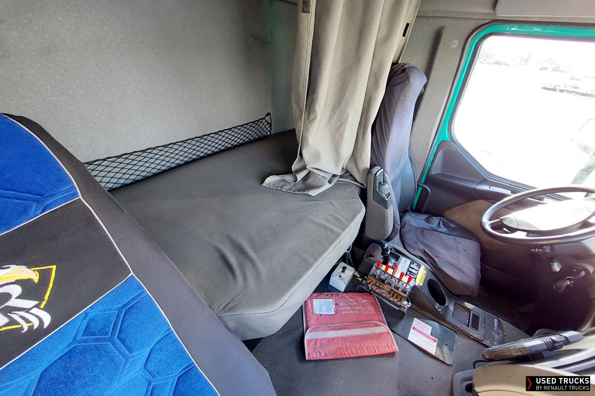 Renault Trucks Premium Route 460