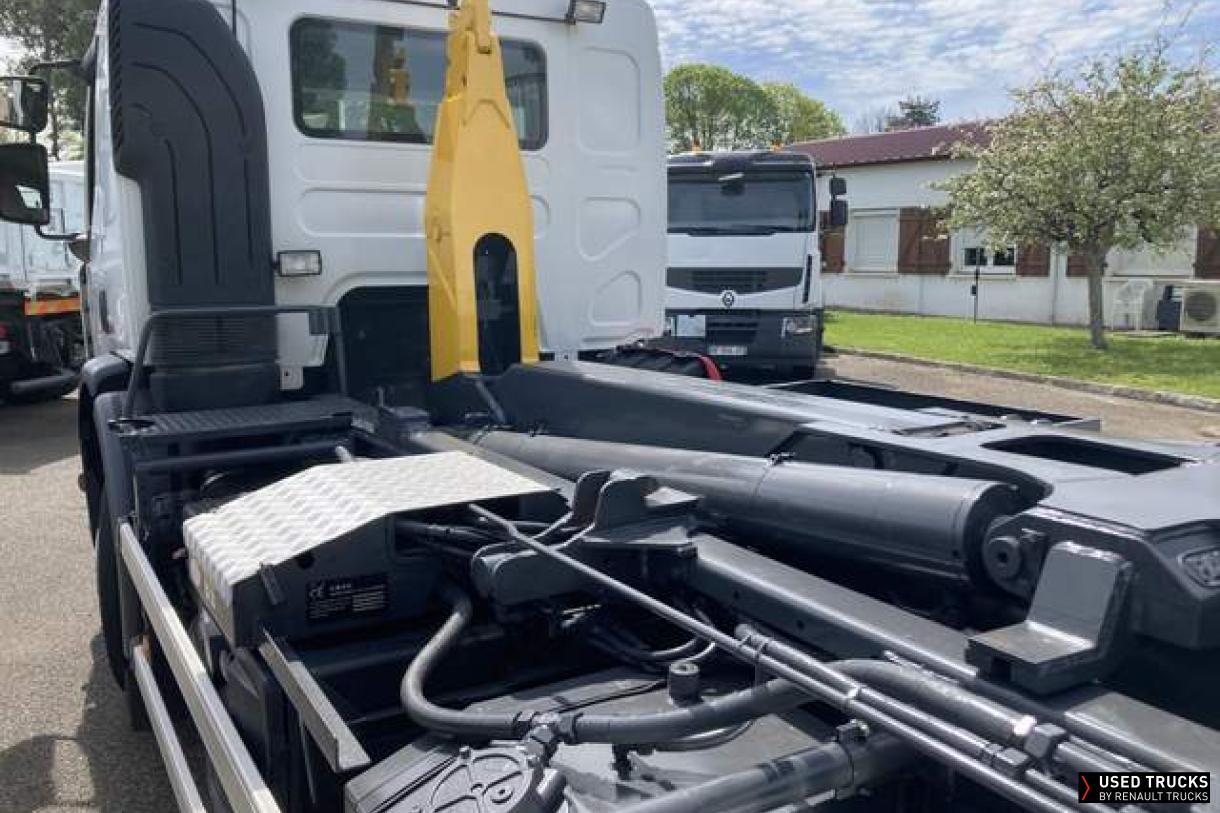 Renault Trucks Premium 430