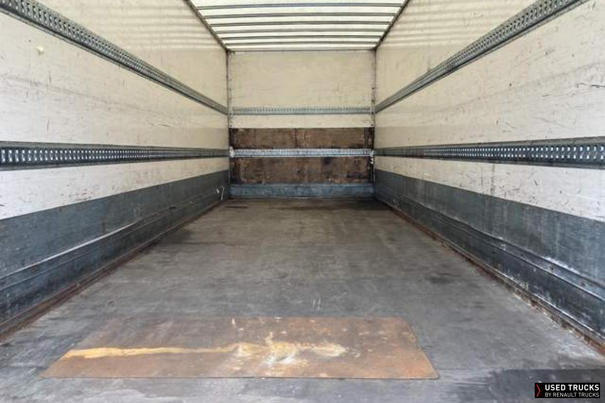 Renault Trucks Midlum 220