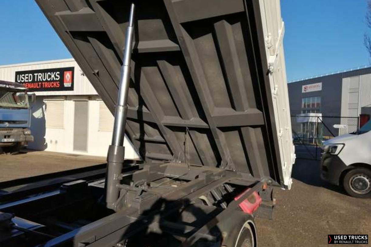 Renault Trucks Midlum
                                            180