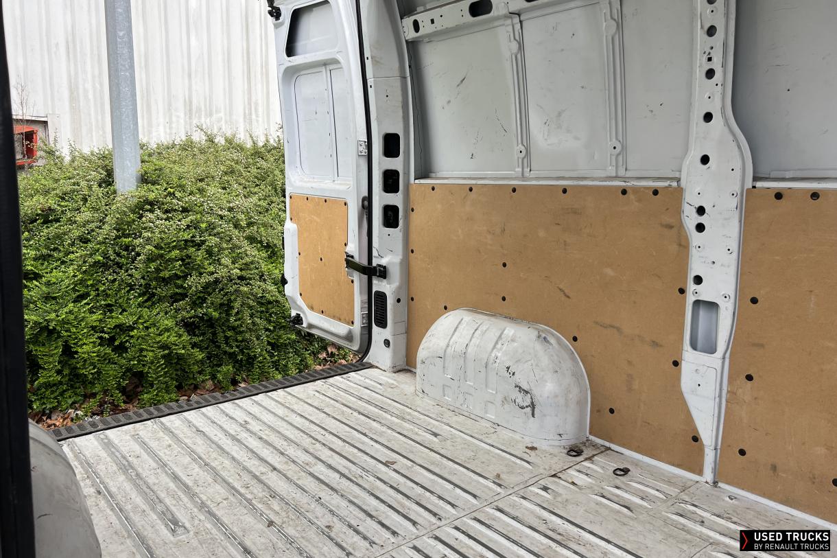 Renault Master 150