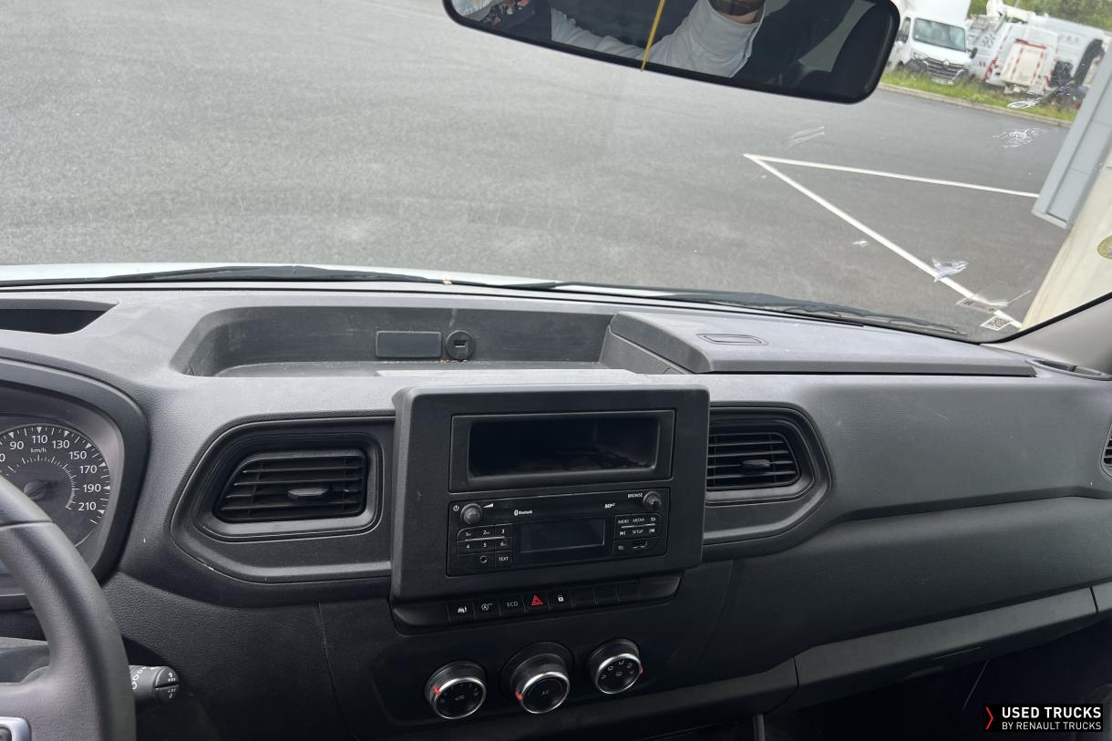Renault Master 145