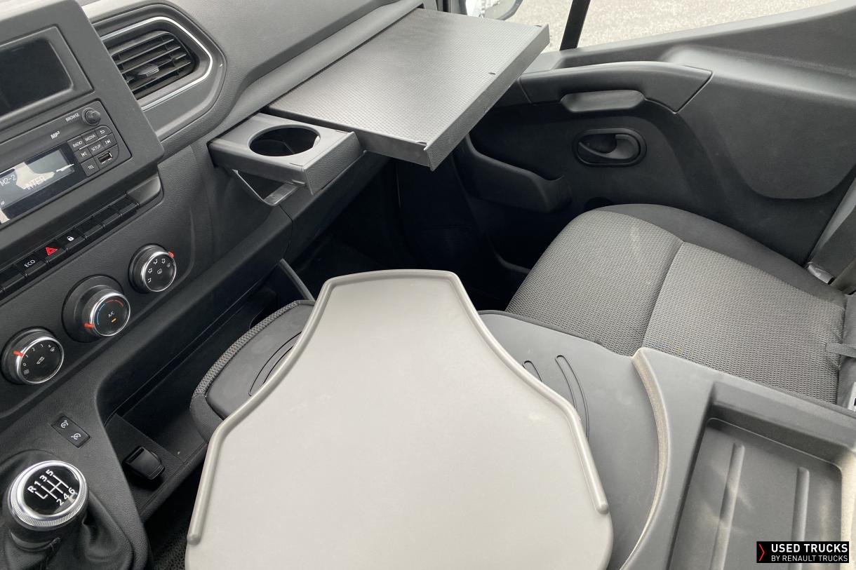 Renault Master 130
