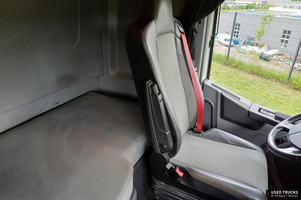 Renault Trucks T 440