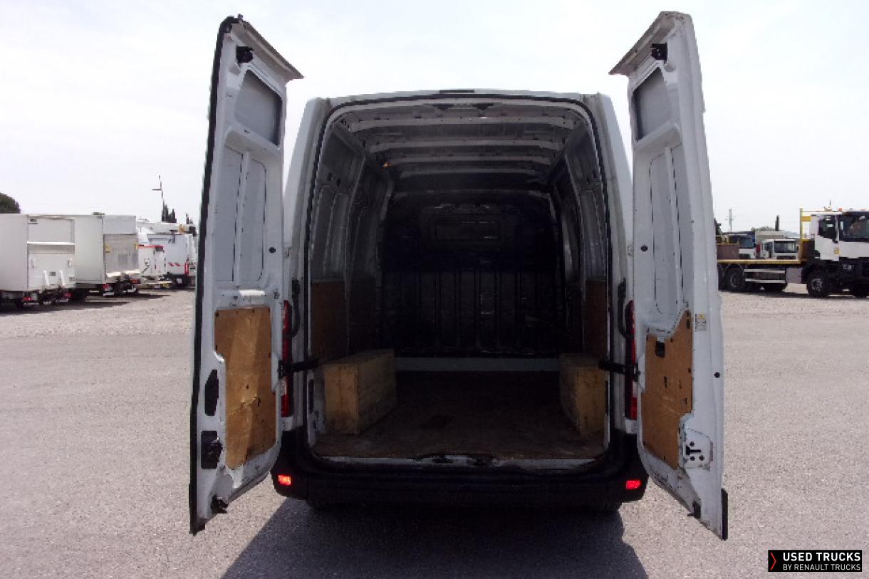 Renault Master 130