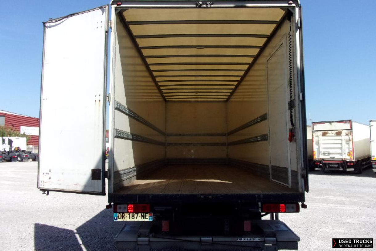 Renault Trucks D Wide 320