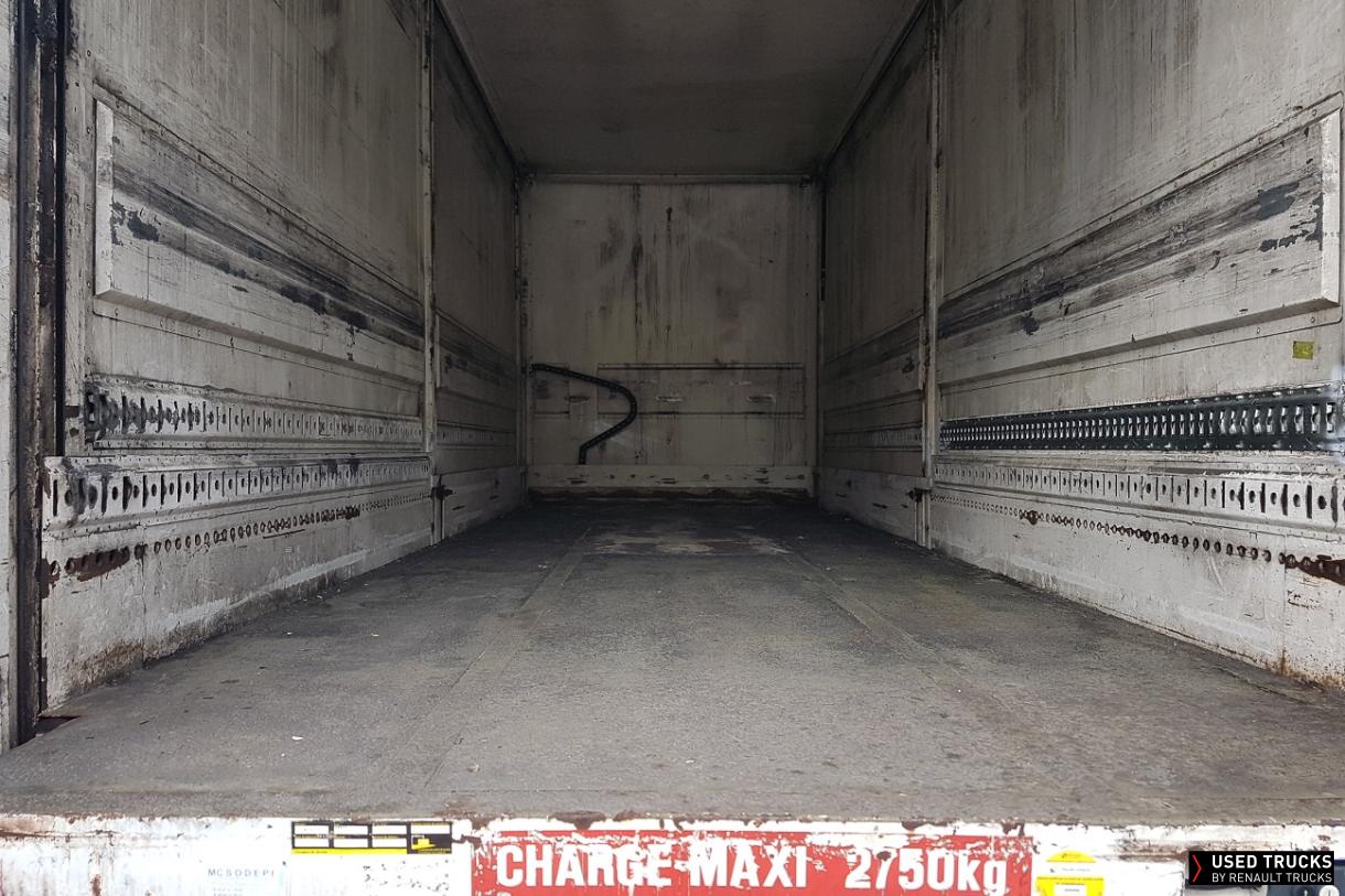 Renault Trucks Premium Distribution 380