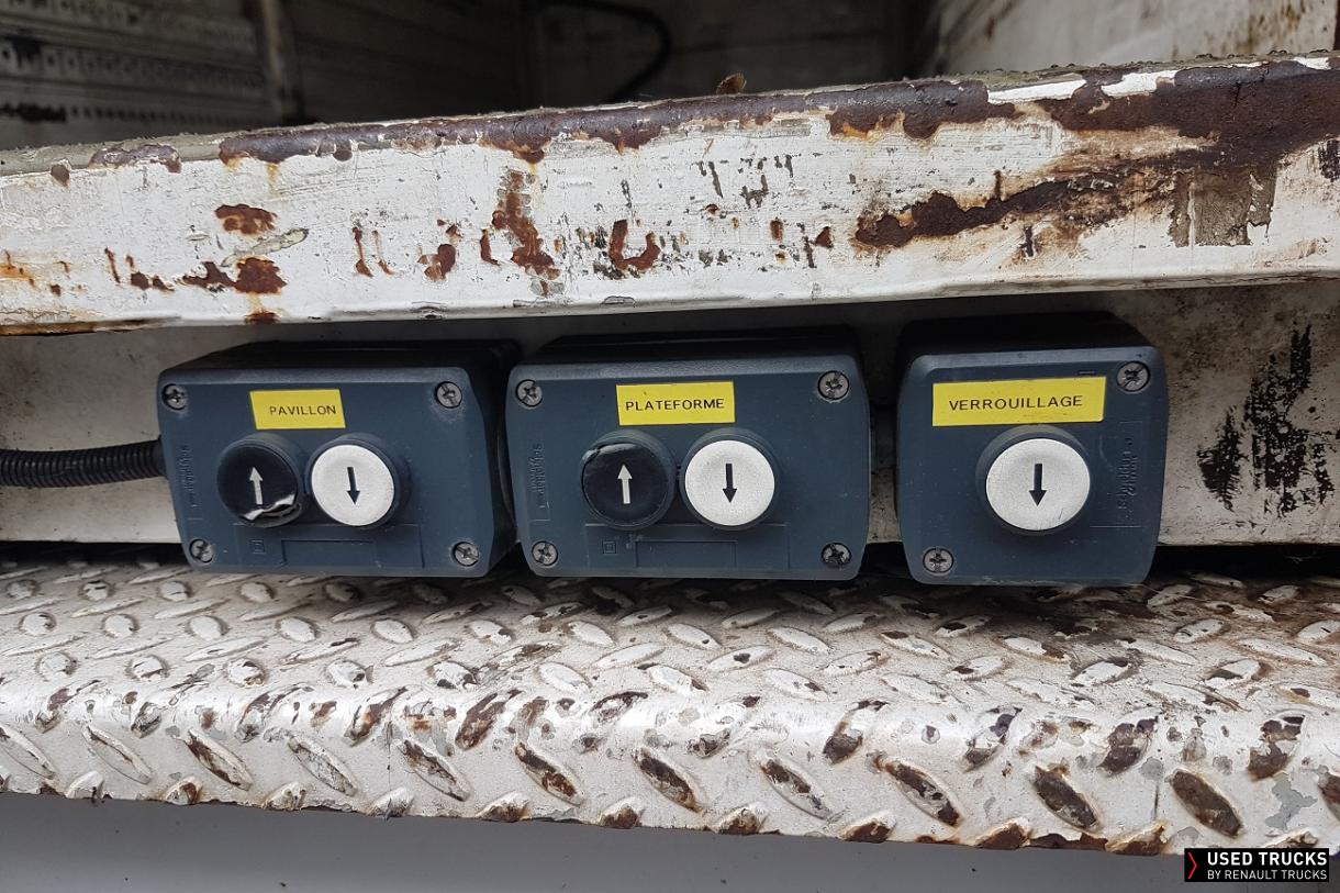 Renault Trucks Premium Distribution 380