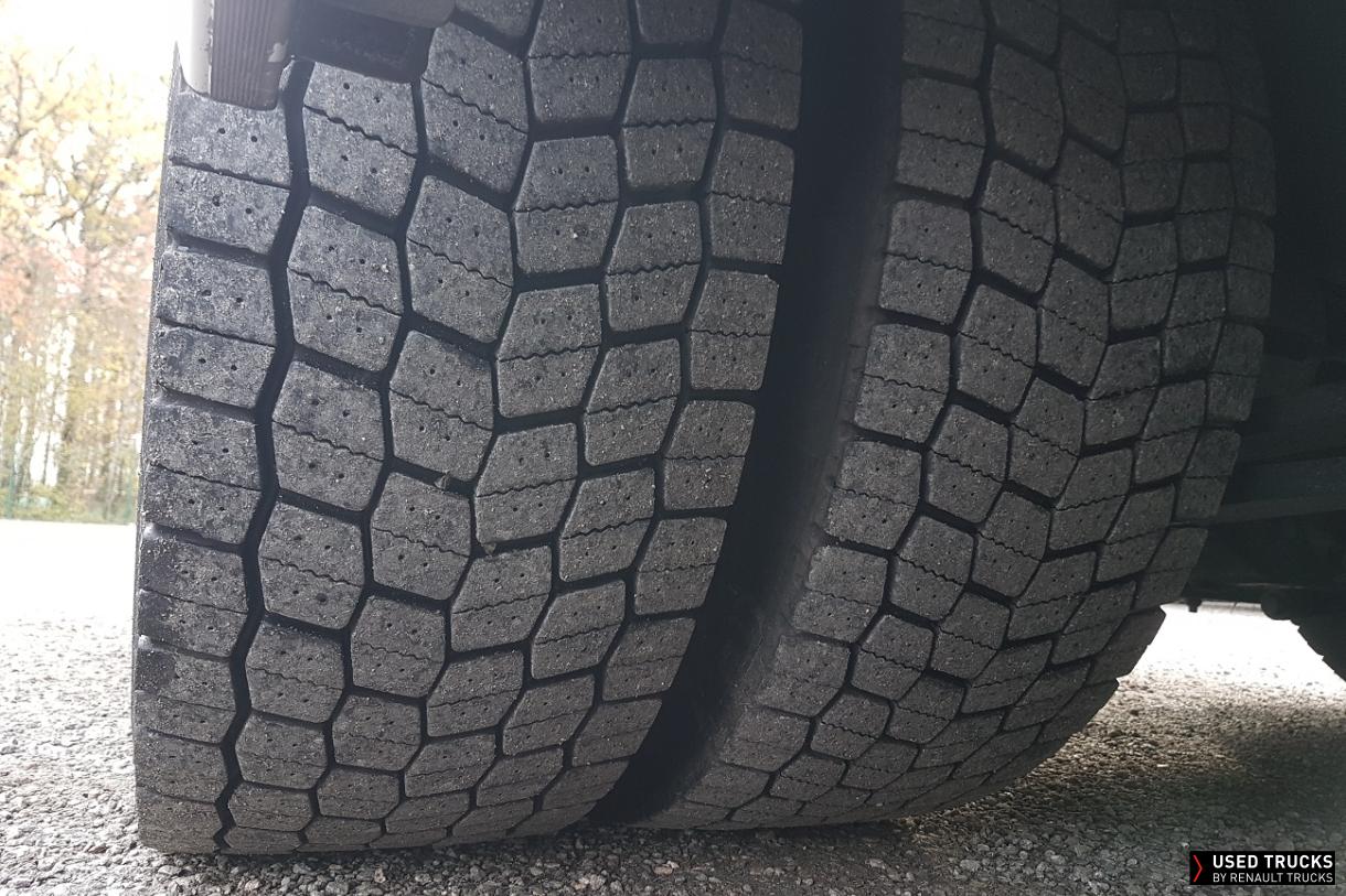 Renault Trucks Premium Distribution 380