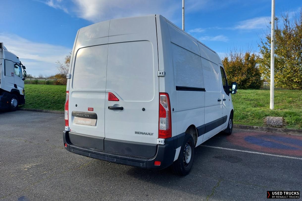 Renault Trucks Master 130