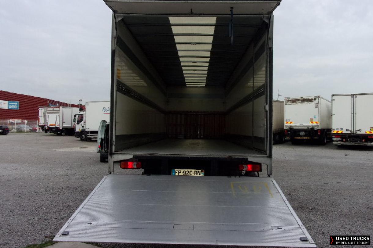 Renault Trucks D 240