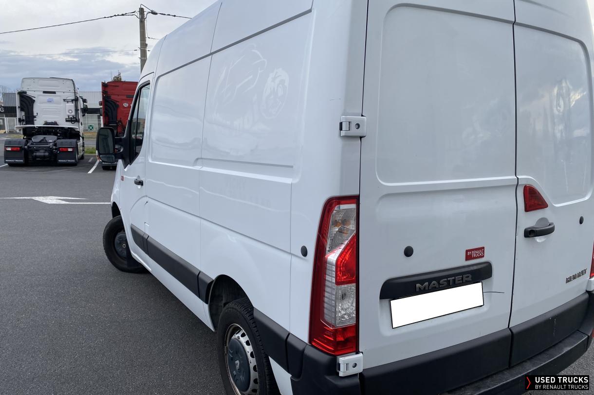 Renault Master 110