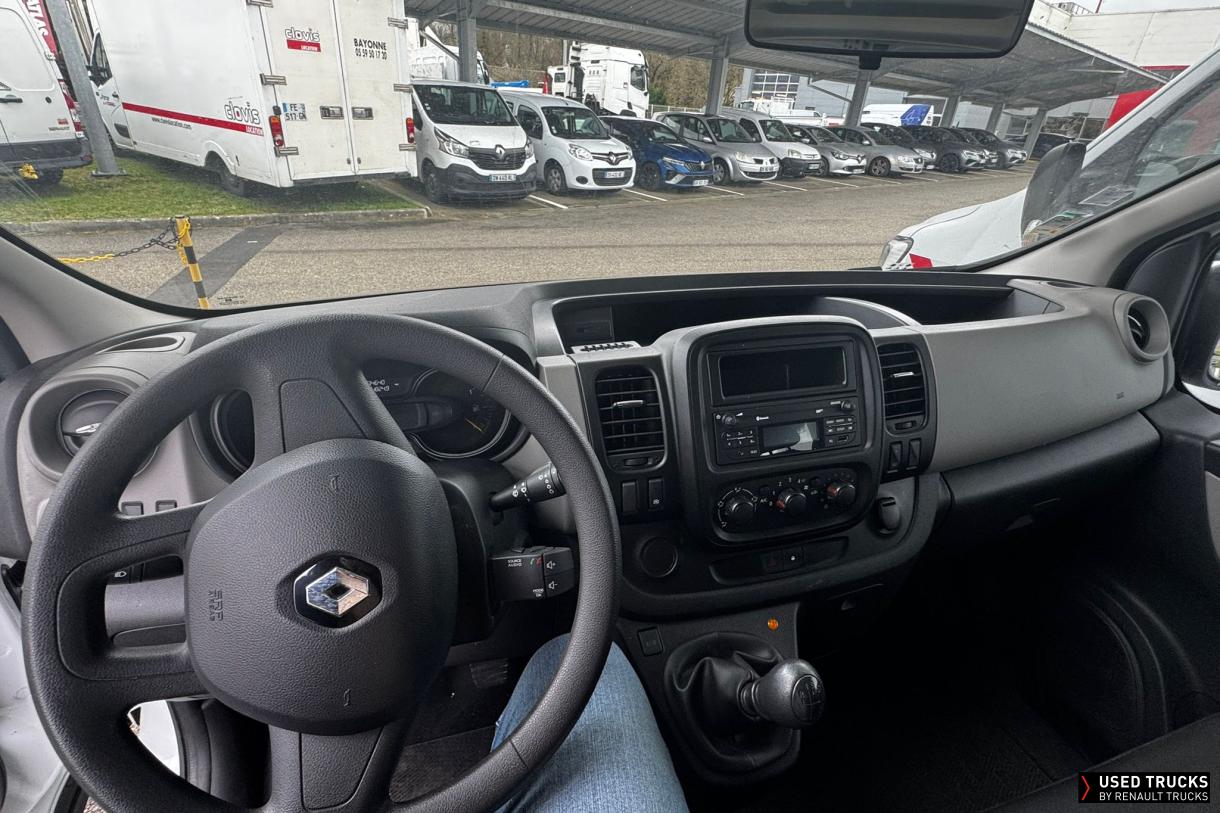 Renault Trafic 120