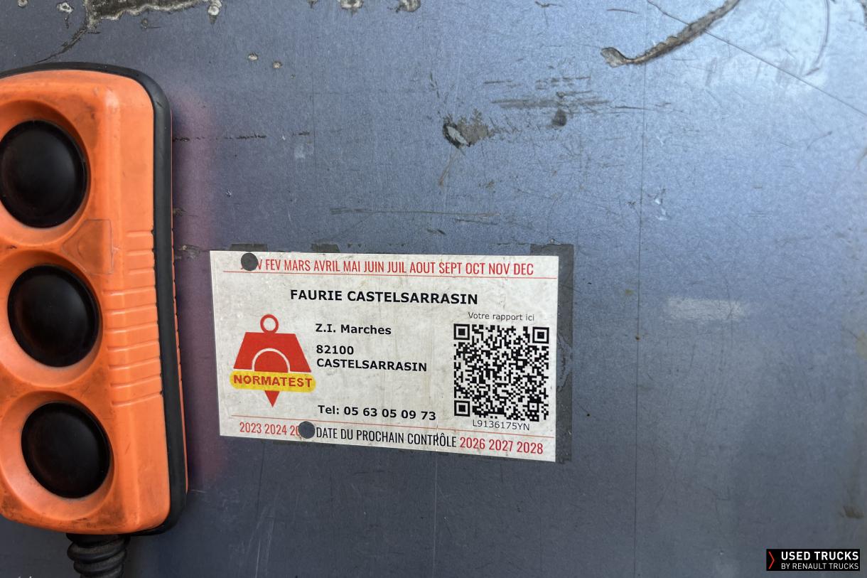 Renault Trucks Premium Route 380