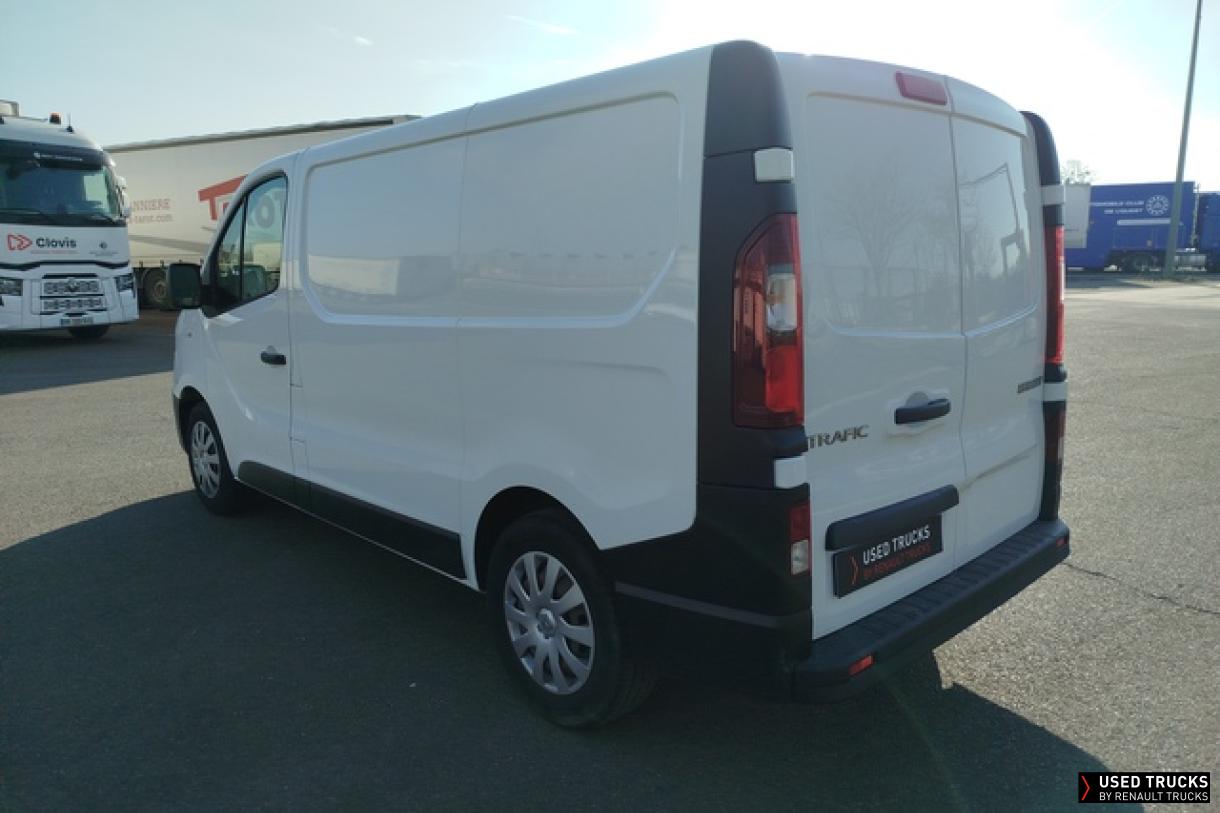 Renault Trafic 145