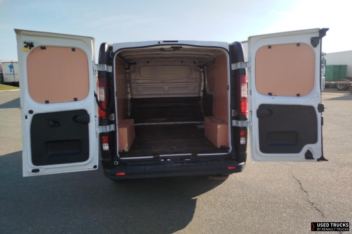 Renault Trafic 145