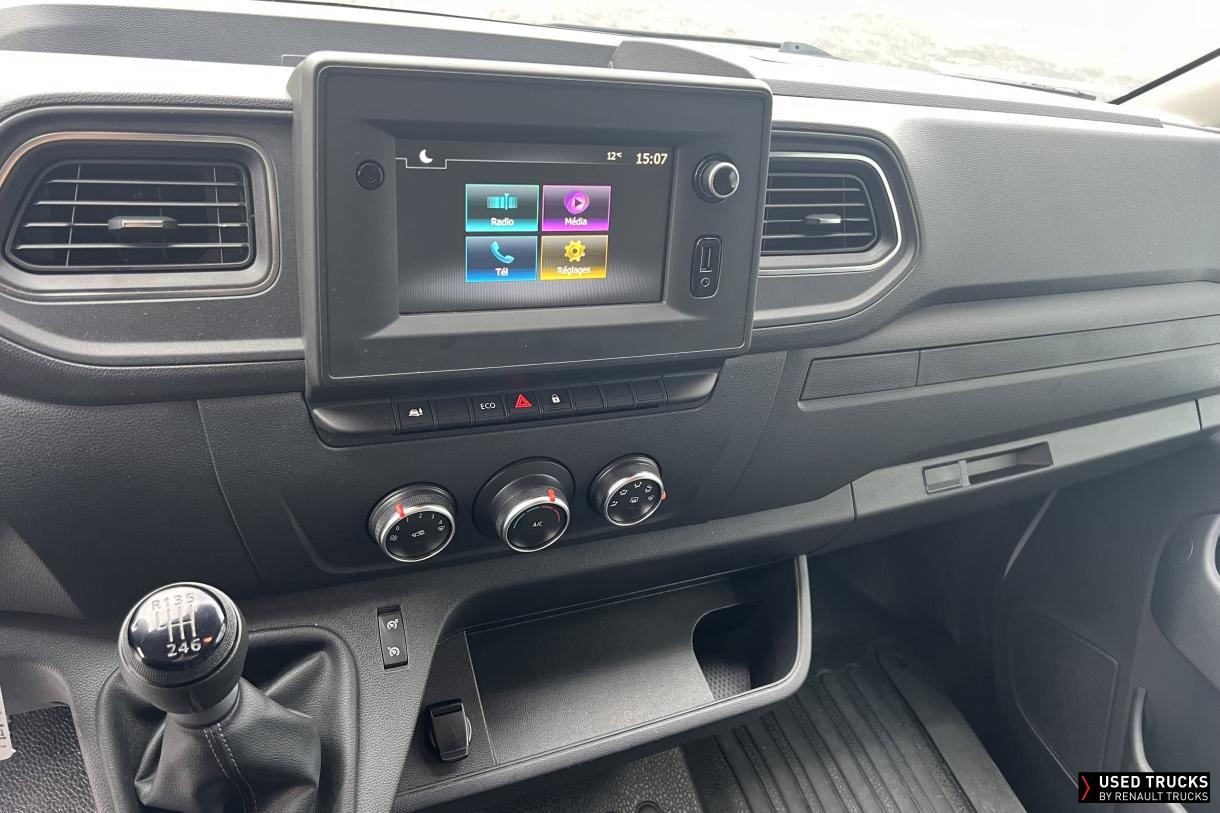 Renault Master 136
