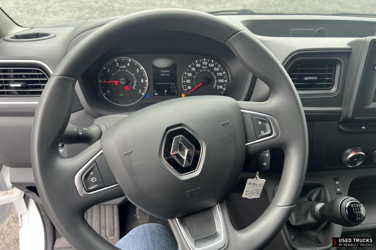 Renault Master 136