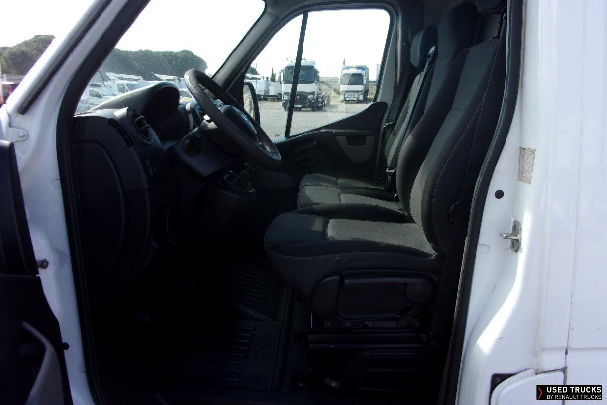 Renault Trucks Master 130