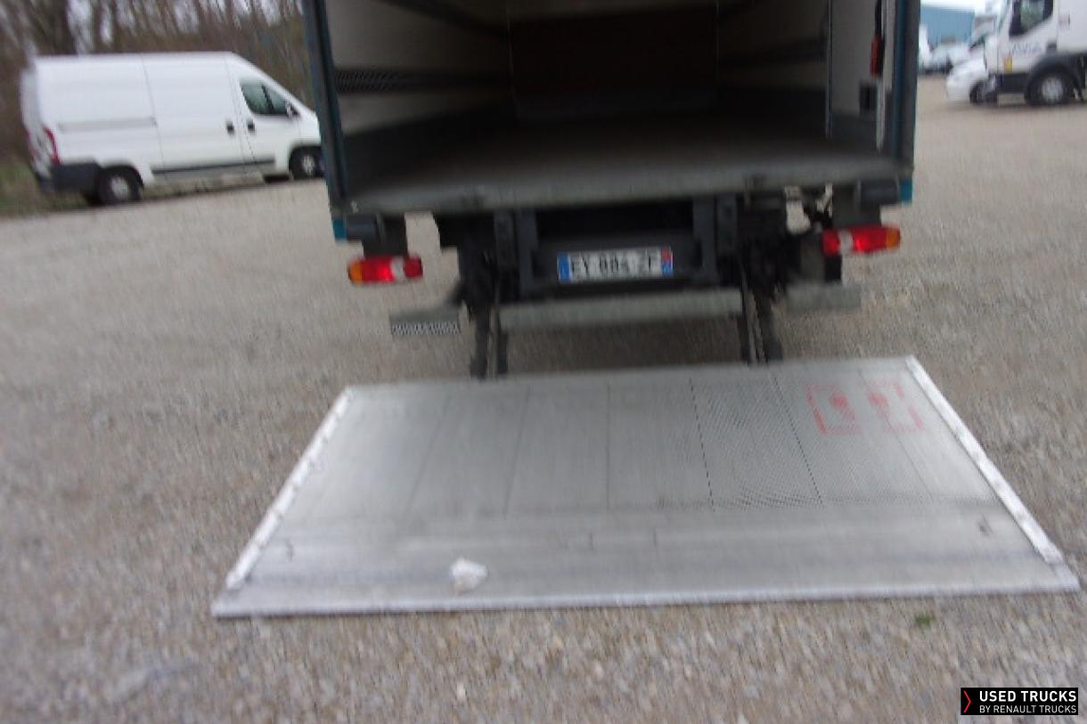 Renault Trucks D 240