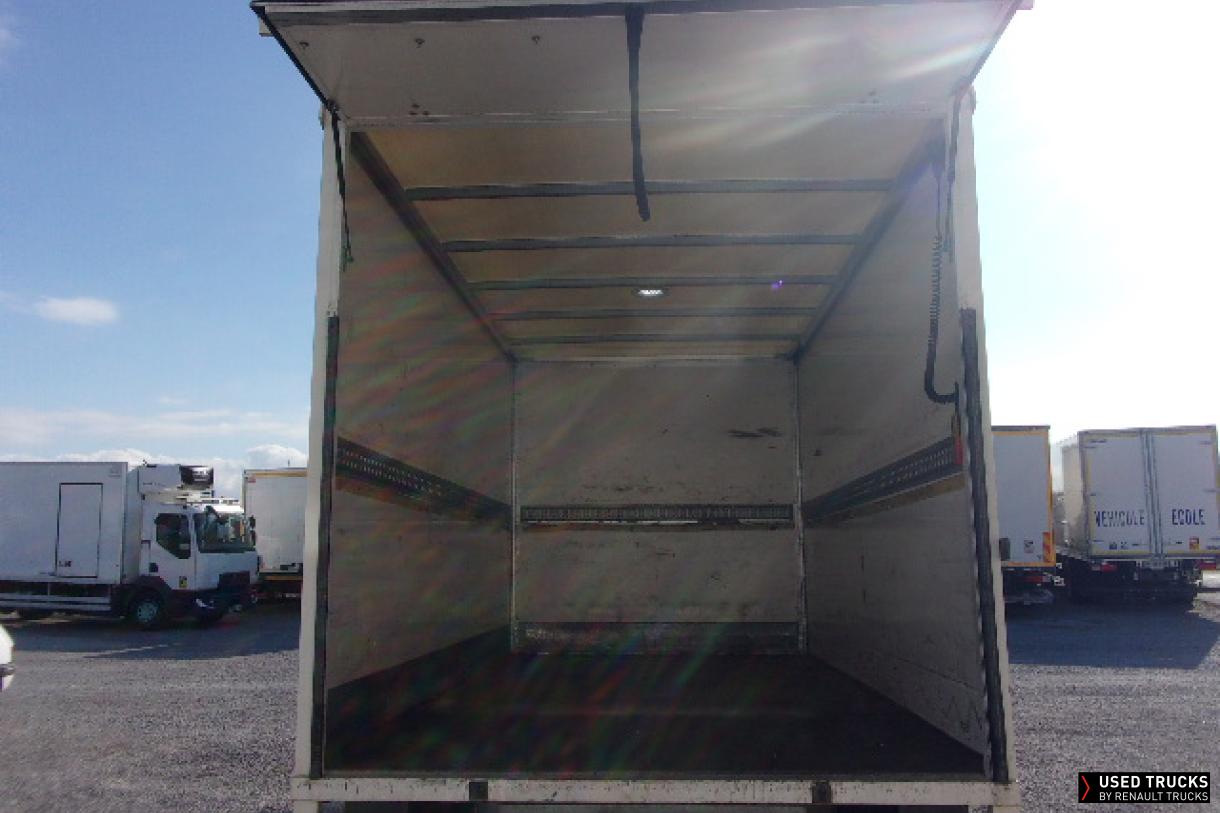 Renault Trucks Master 
