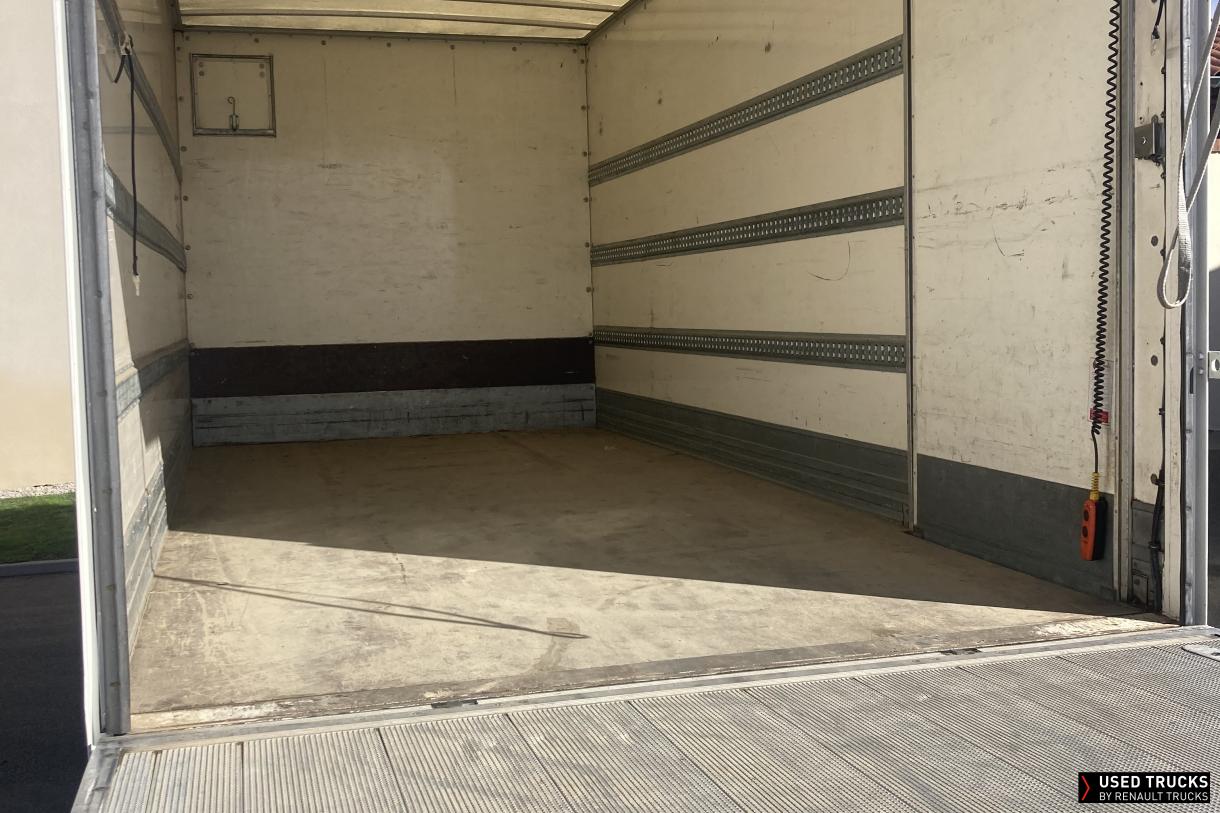 Renault Trucks D 210