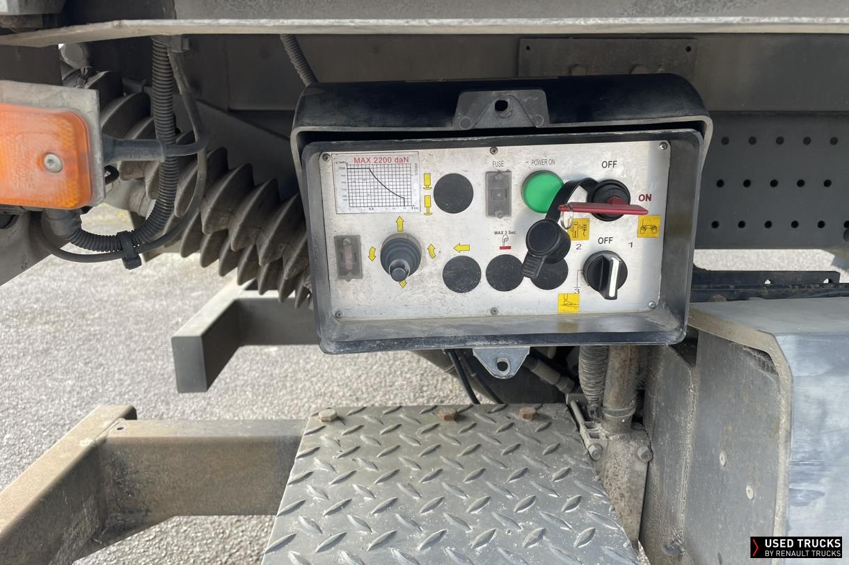 Renault Trucks D 240