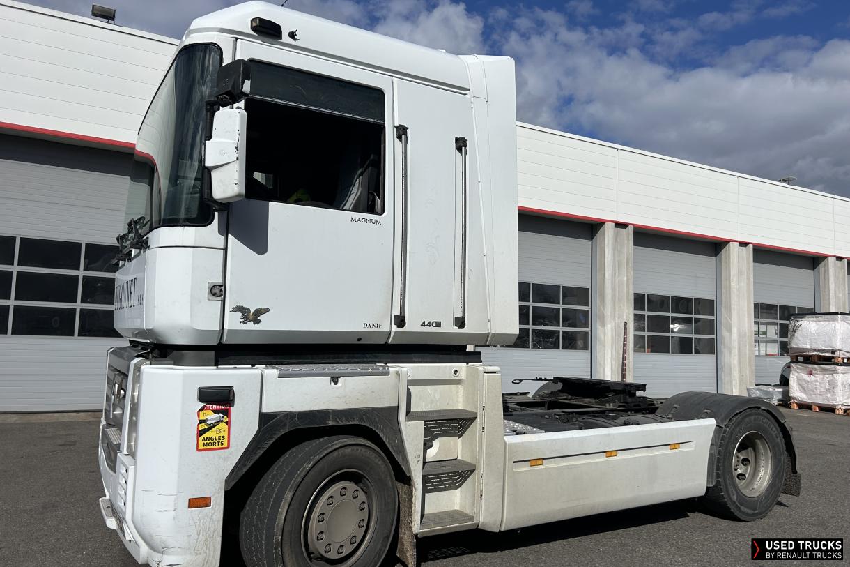 Renault Trucks Magnum 440