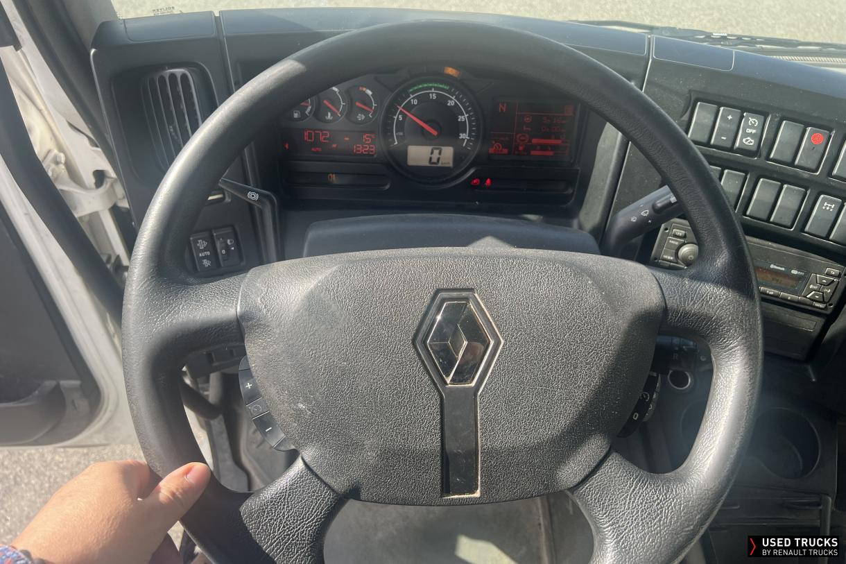 Renault Trucks D 240