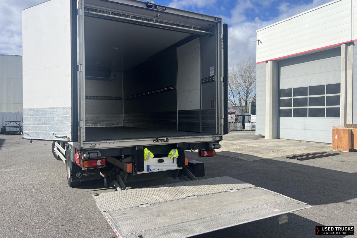 Renault Trucks D 240