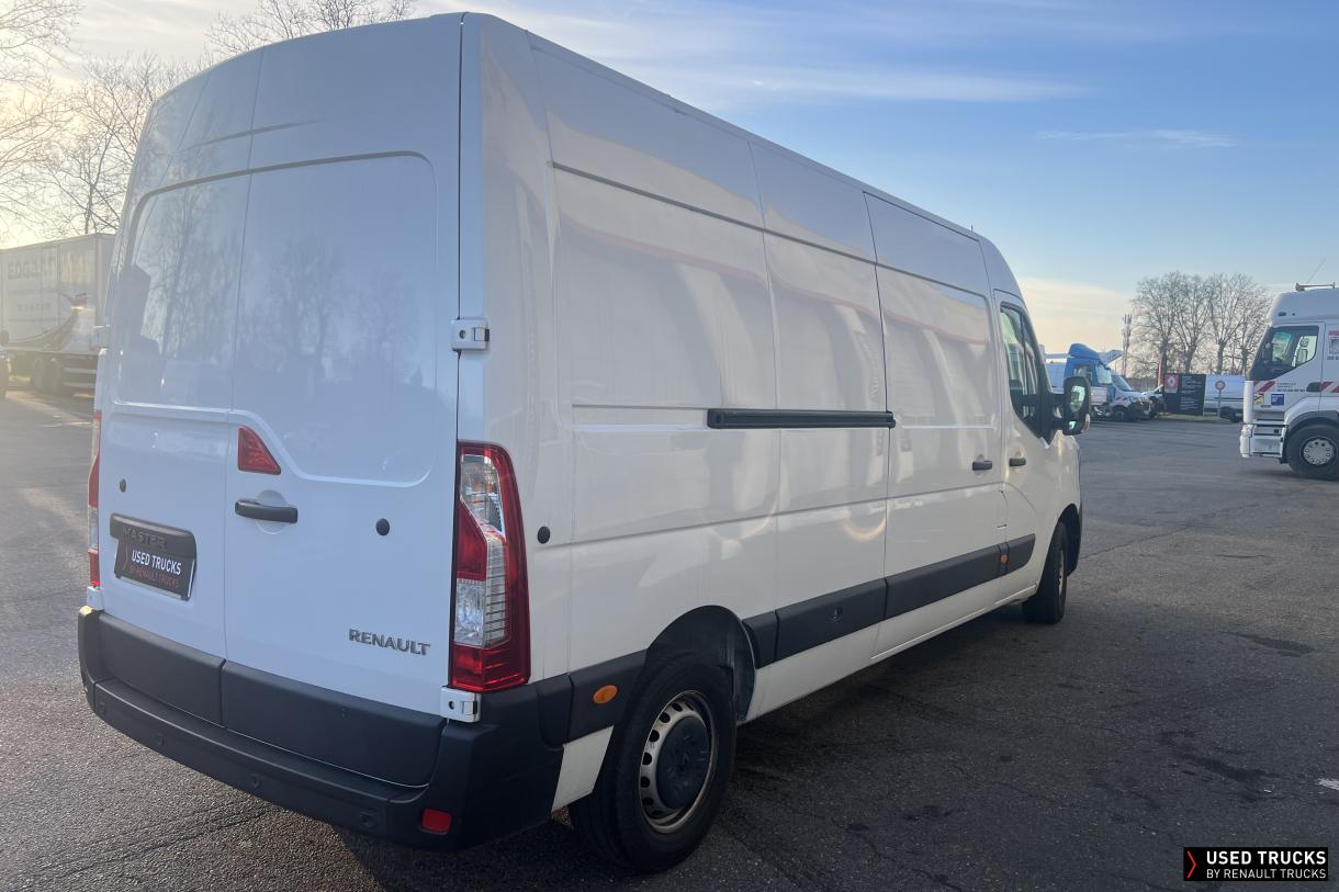 Renault Master 136