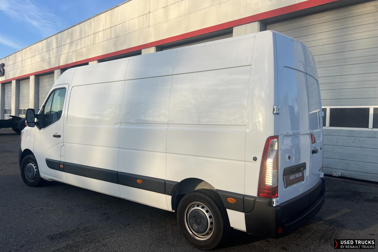 Renault Master 136