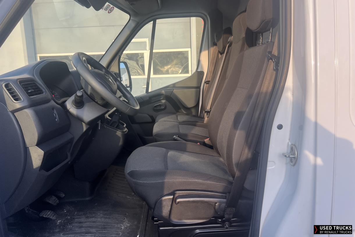 Renault Master 136