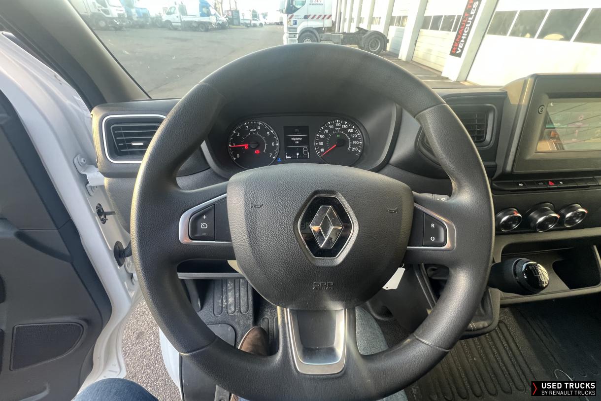 Renault Master 136