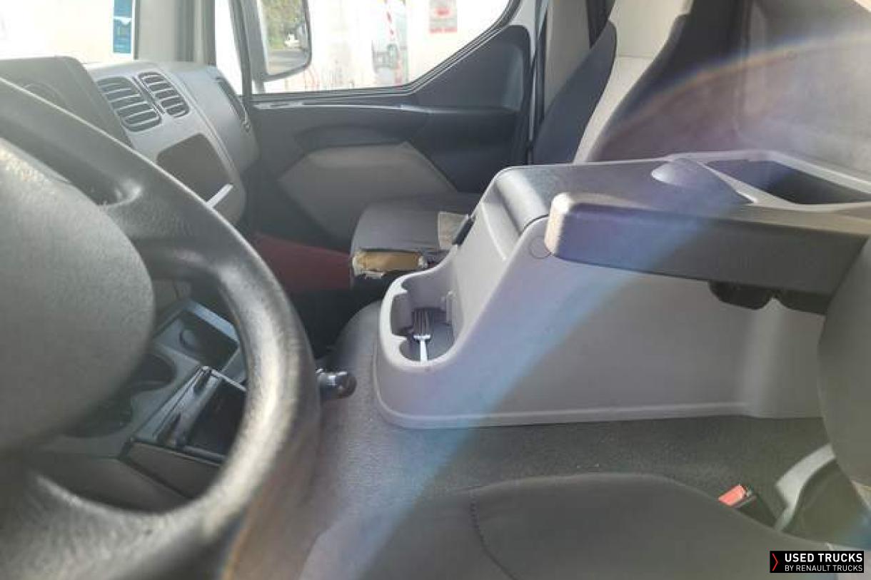 Renault Trucks Midlum 220