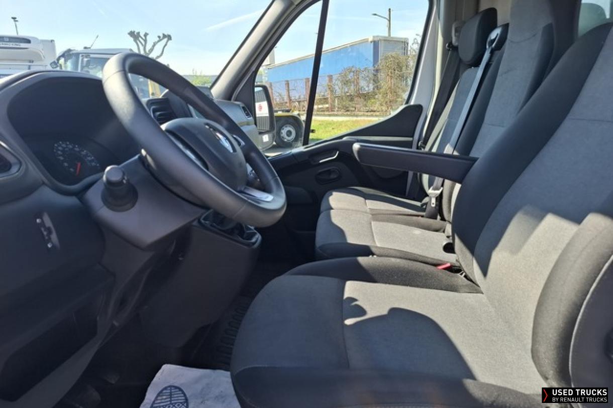 Renault Master 145