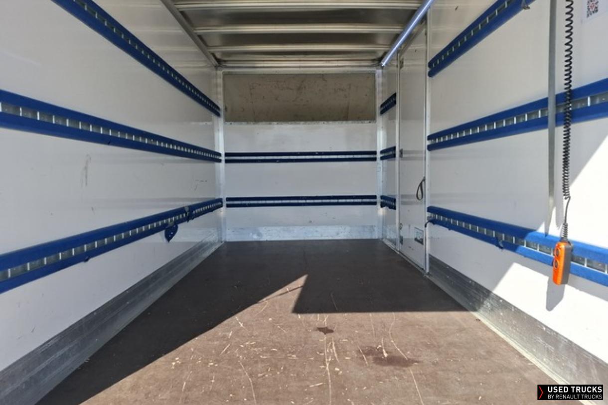 Renault Master 145