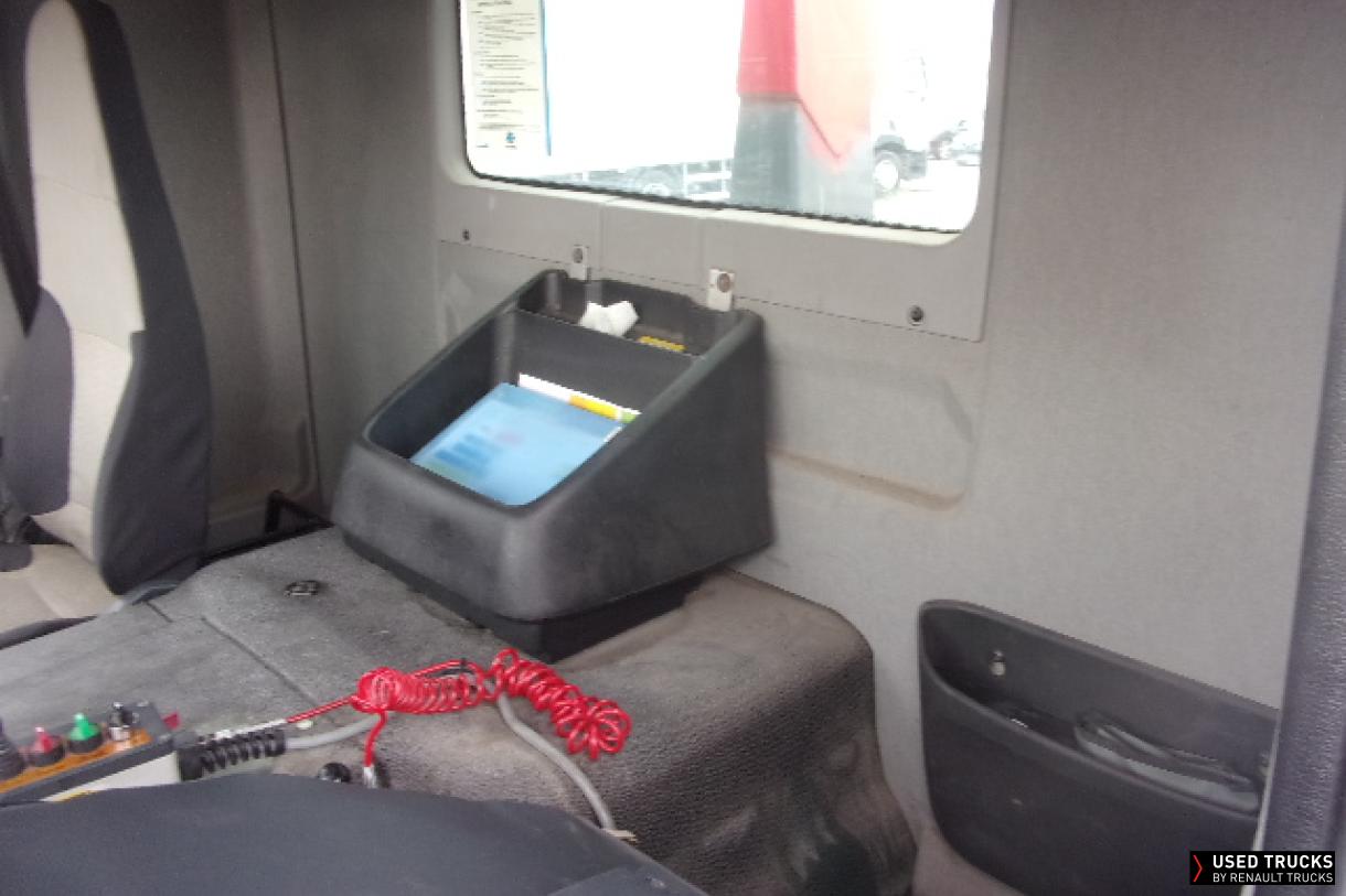 Renault Trucks Premium Distribution 430