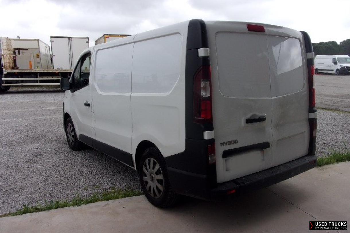 Nissan NV300 120