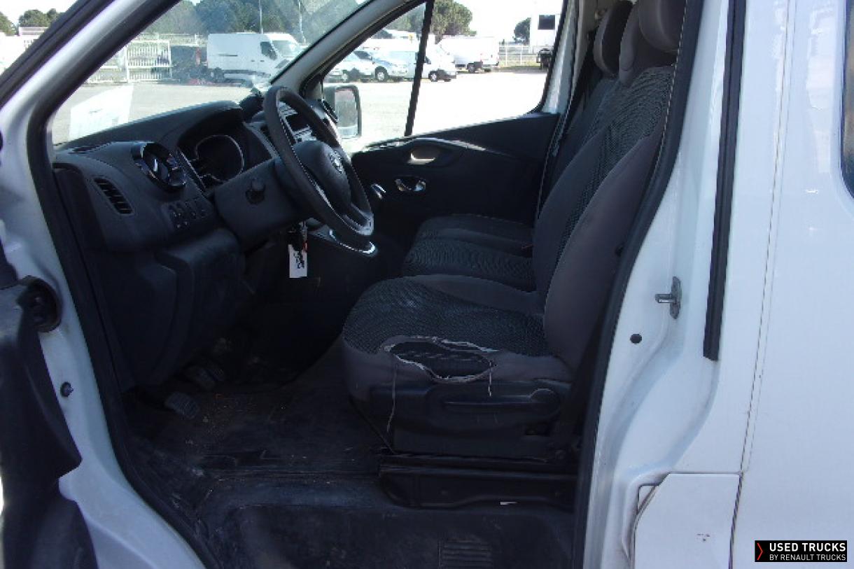 Nissan NV300 120