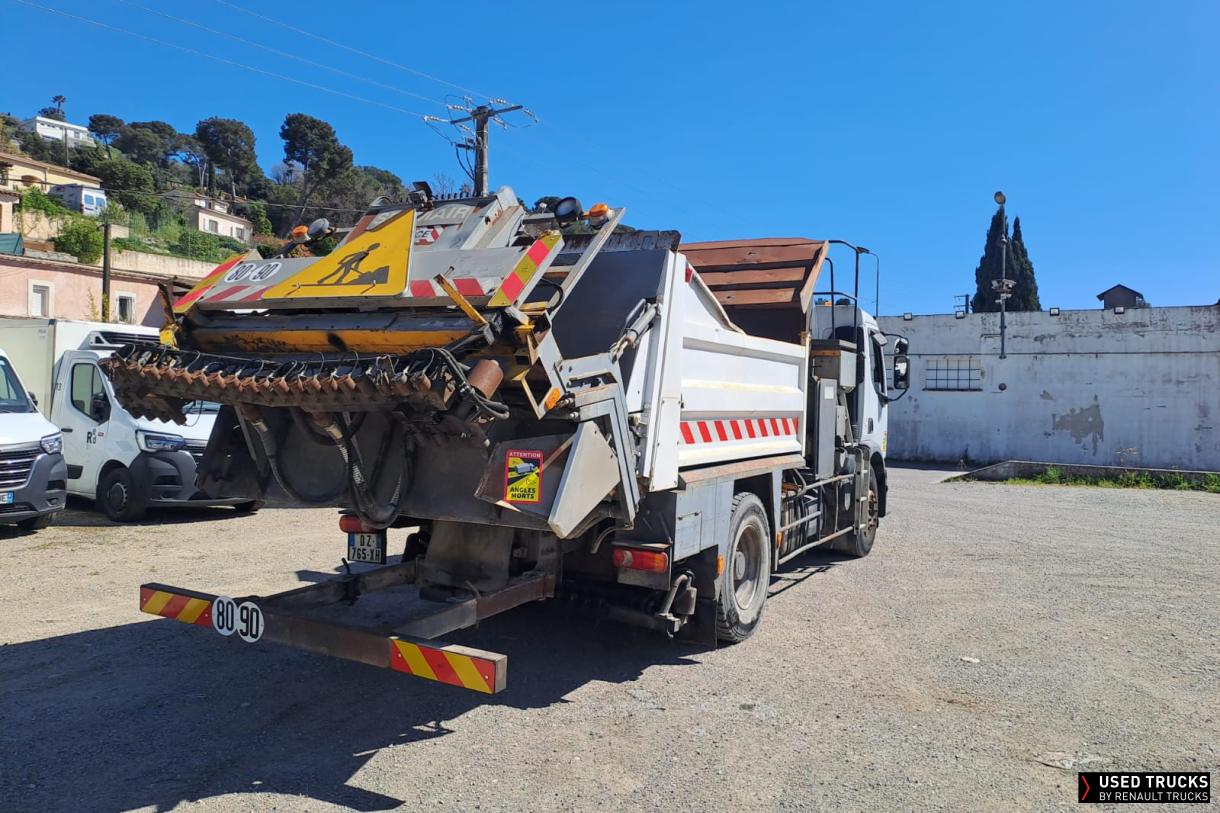 Renault Trucks Premium 320