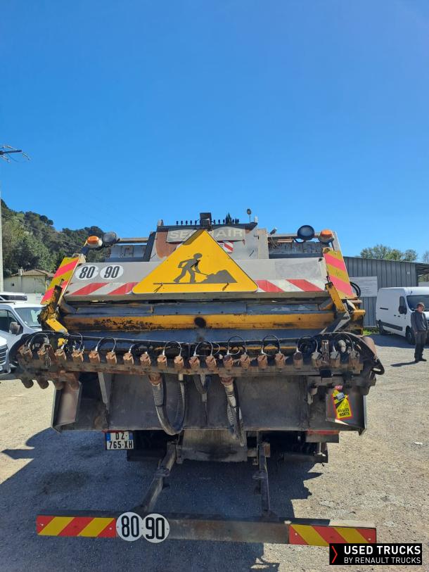 Renault Trucks Premium 320