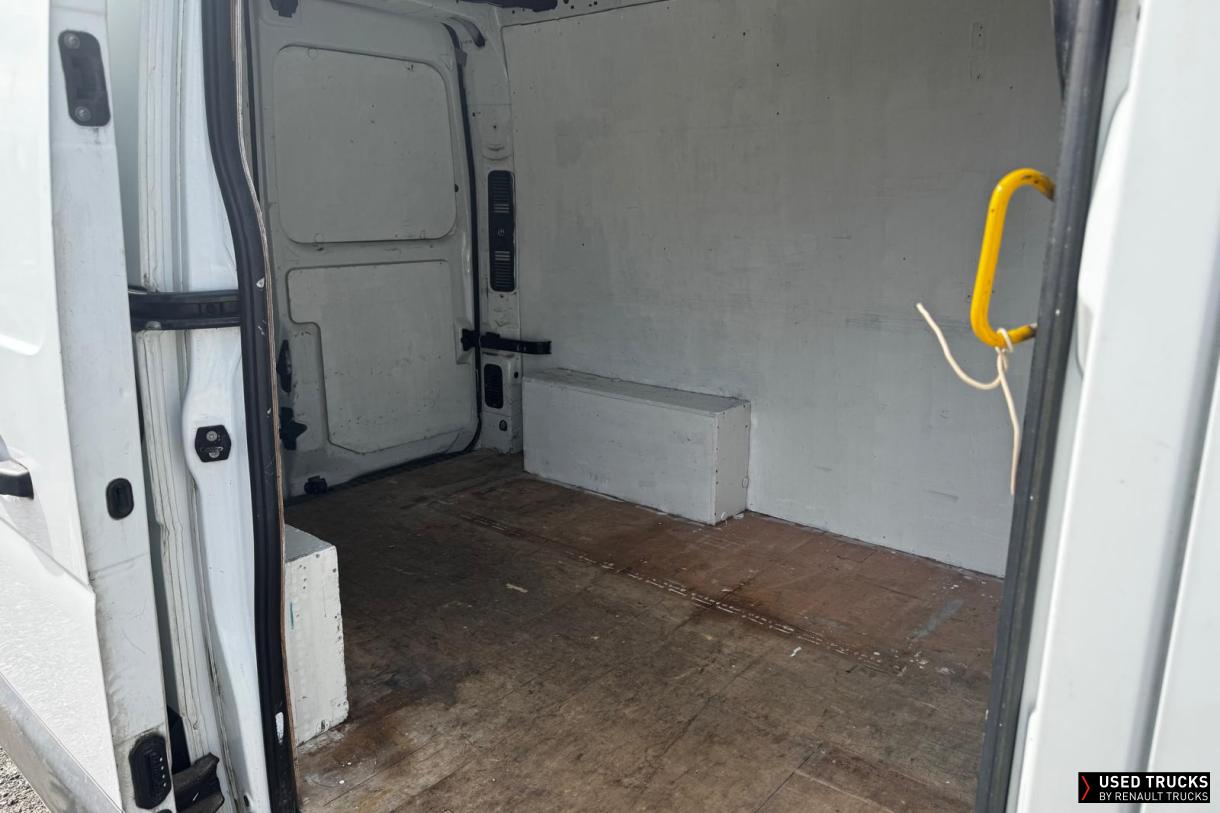 Renault Master 125