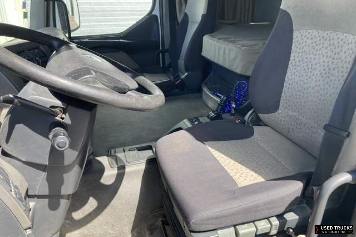 Renault Trucks Premium 430